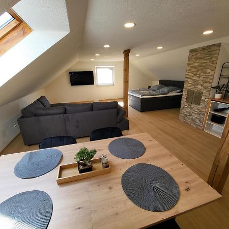 Zentrale Wohnung In Crailsheim Exteriér fotografie