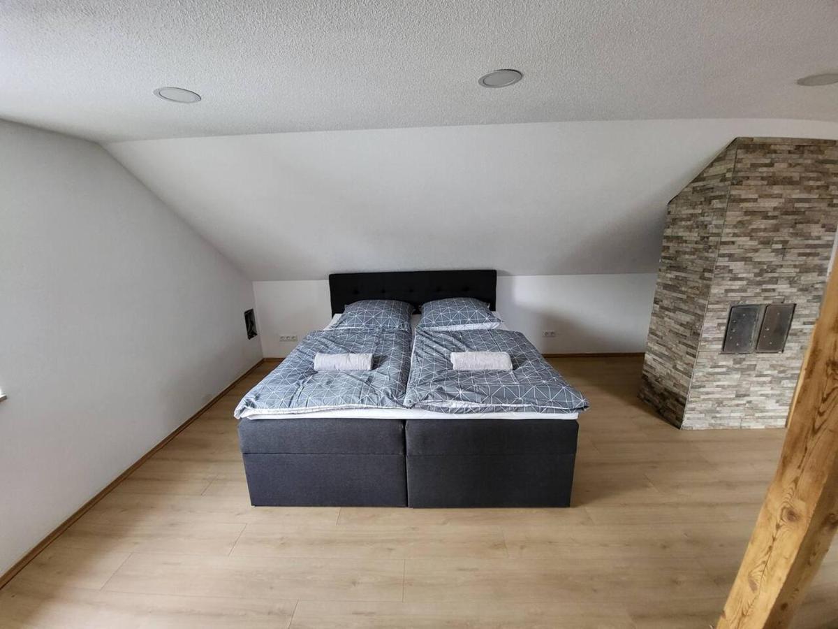 Zentrale Wohnung In Crailsheim Exteriér fotografie