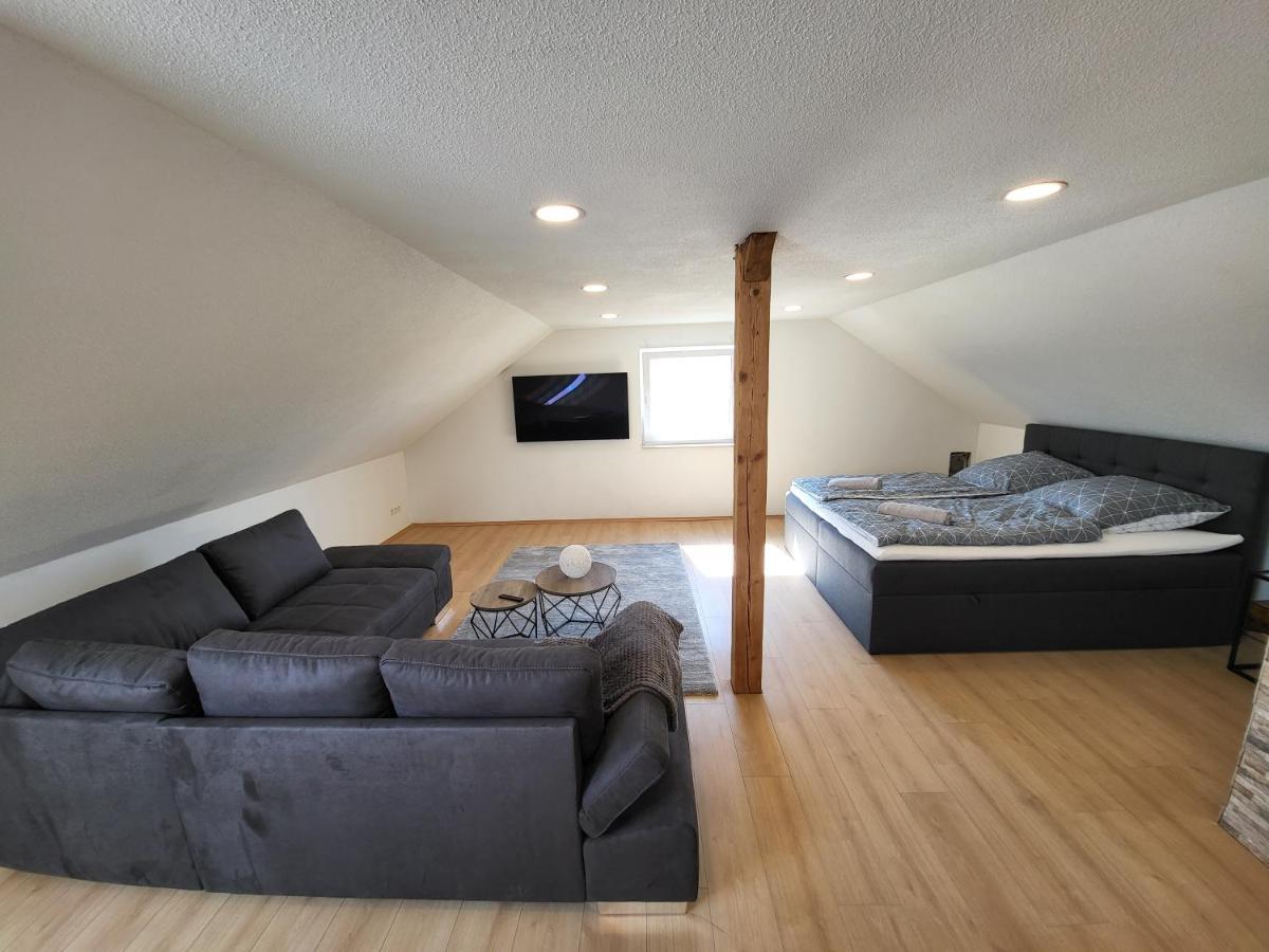 Zentrale Wohnung In Crailsheim Exteriér fotografie